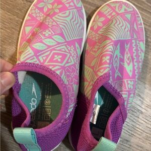 Toddler girl speedo swim shoes size9/10